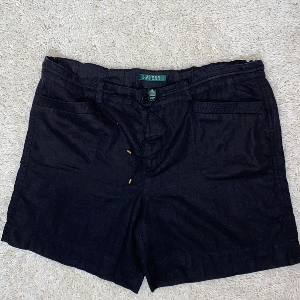 Lauren Ralph Lauren 100% linen woman’s black shorts size 14